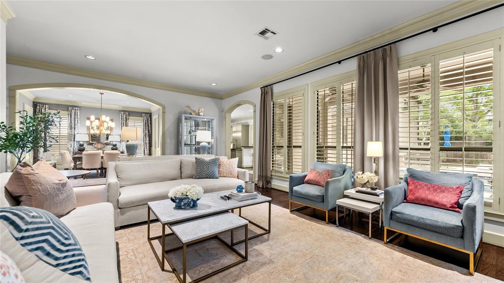 Bellaire, Texas, 77401, United States, 5 Bedrooms Bedrooms, ,7 BathroomsBathrooms,Residential,For Sale,1838801