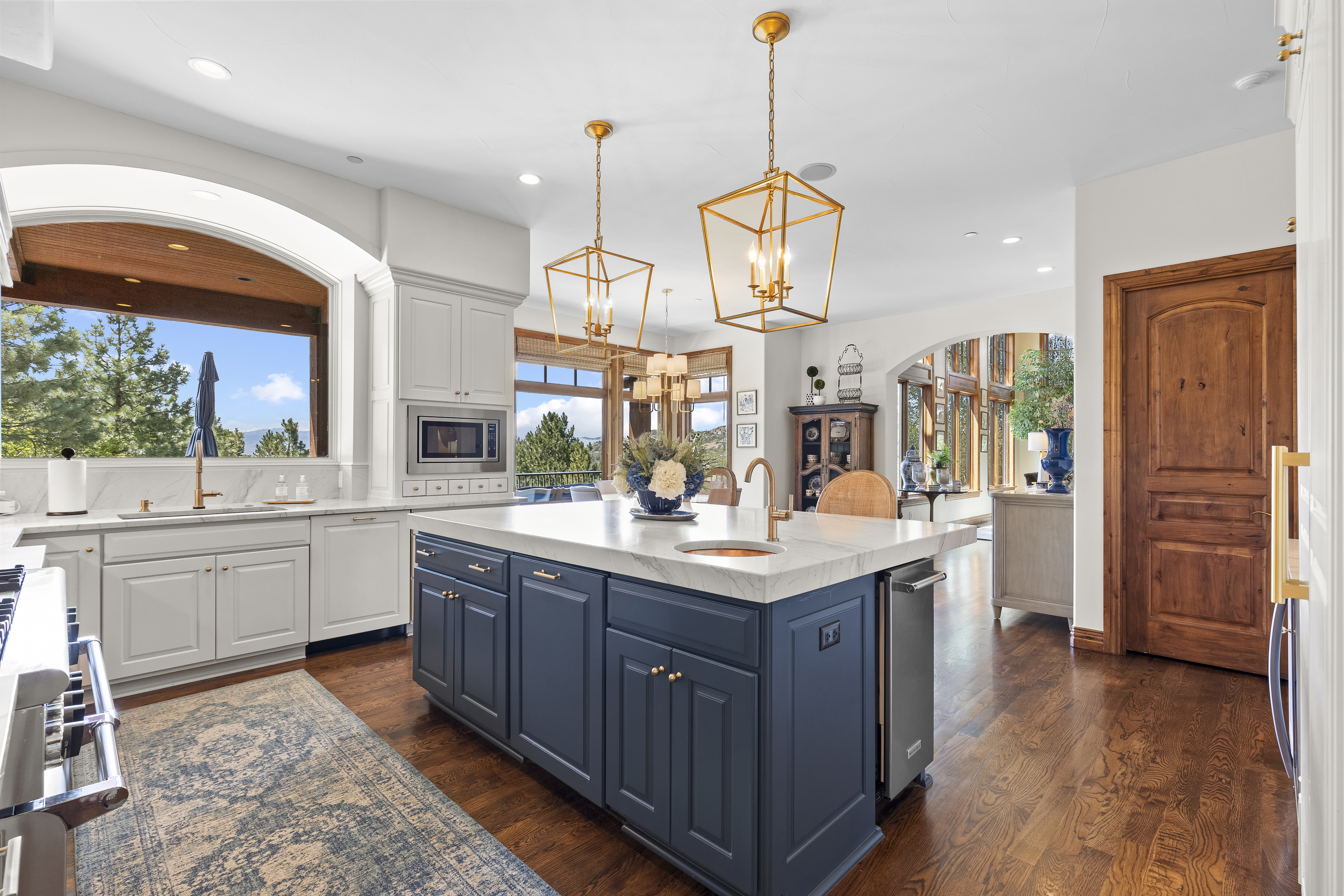  Distinguished 5 Bed  7 Bath Legacy Estate in Castle Pines Village - 物件實景