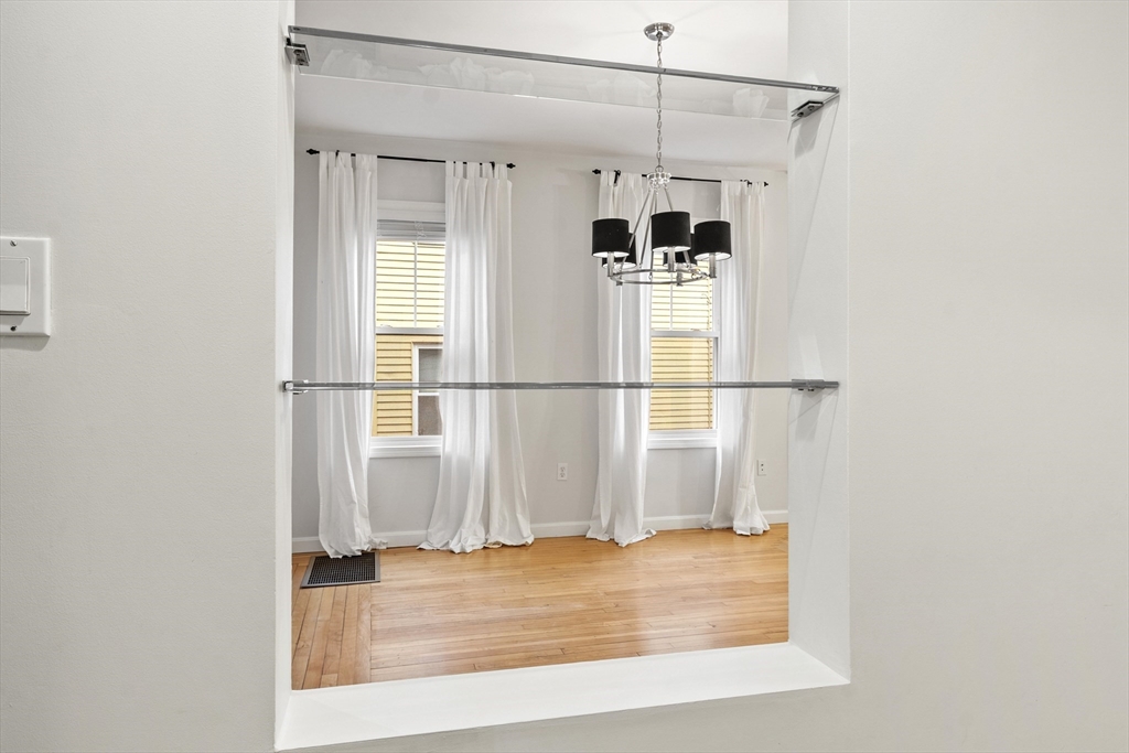 Beverly, Massachusetts, 01915, United States, 4 Bedrooms Bedrooms, ,3 BathroomsBathrooms,Residential,For Sale,1987739