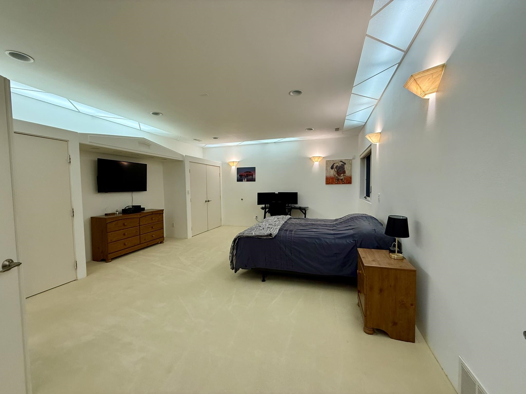 La Crosse, Wisconsin, 54601, United States, 4 Bedrooms Bedrooms, ,5 BathroomsBathrooms,Residential,For Sale,2049360