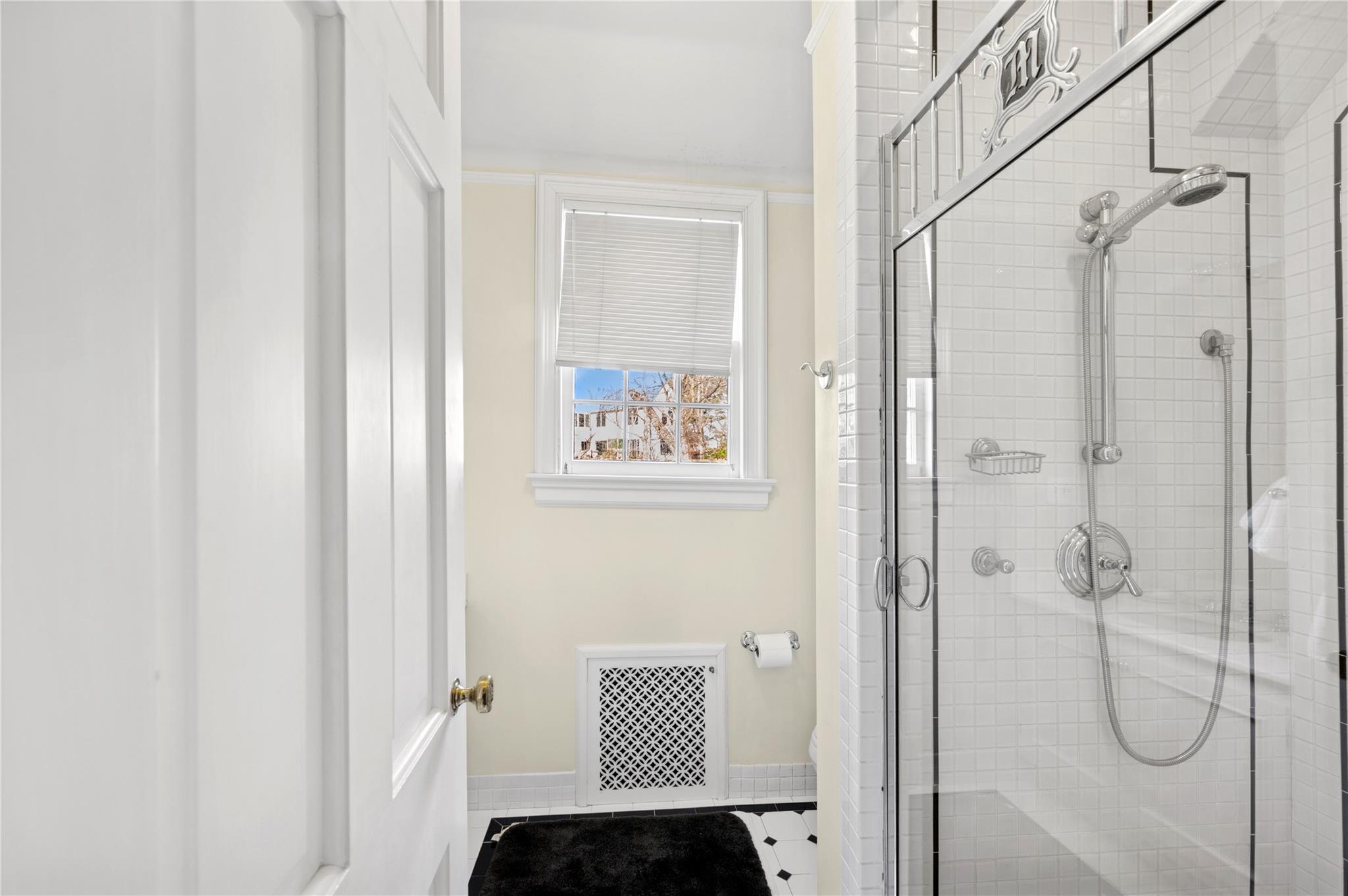 Bronxville, New York, 10708, United States, 5 Bedrooms Bedrooms, ,6 BathroomsBathrooms,Residential,For Sale,1732022