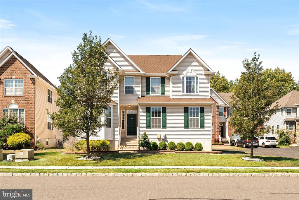 Monroe Twp, New Jersey, 08831, United States, 4 Bedrooms Bedrooms, ,3 BathroomsBathrooms,Residential,For Sale,1930575