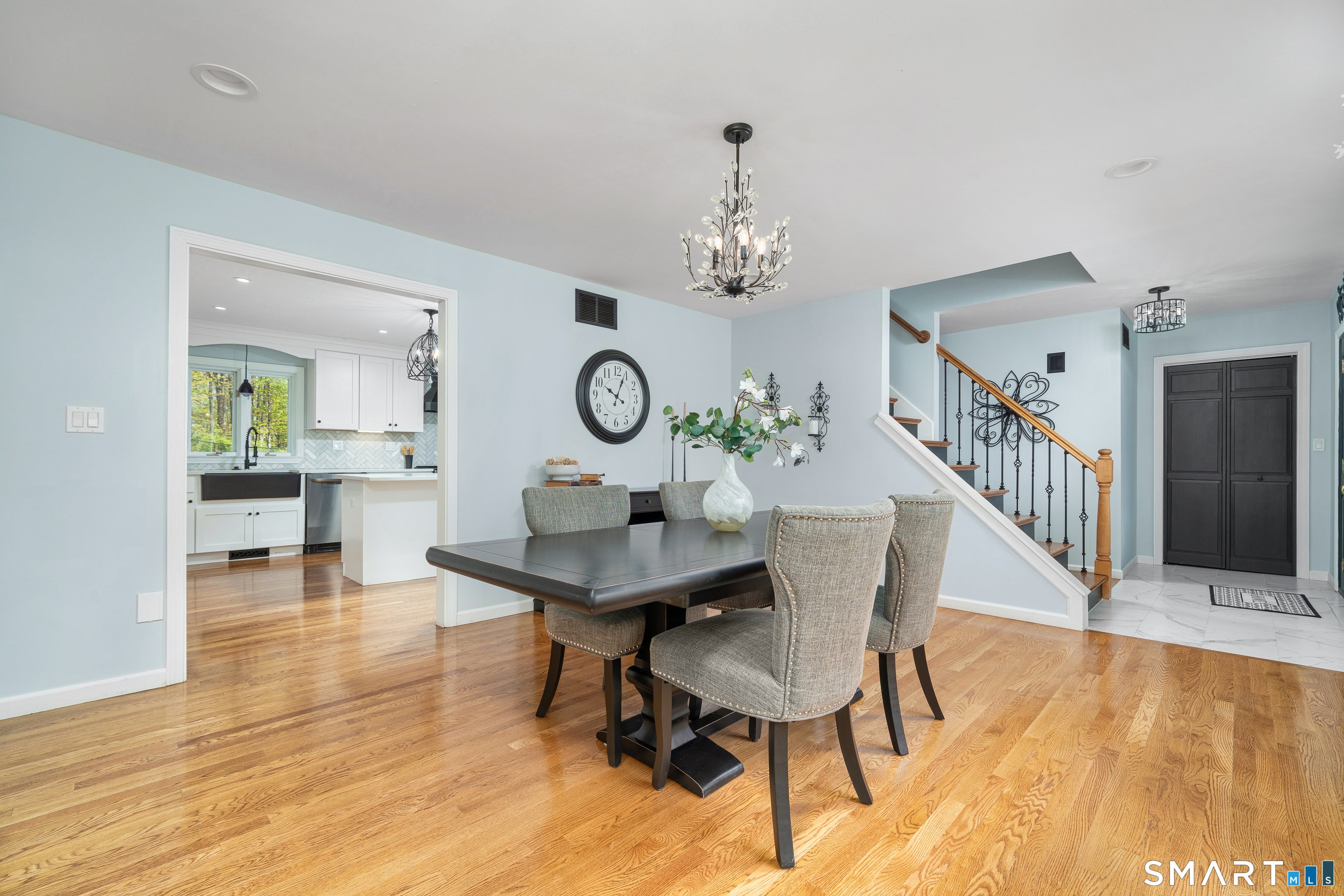 Middletown, Connecticut, 06457, United States, 5 Bedrooms Bedrooms, ,5 BathroomsBathrooms,Residential,For Sale,2042912