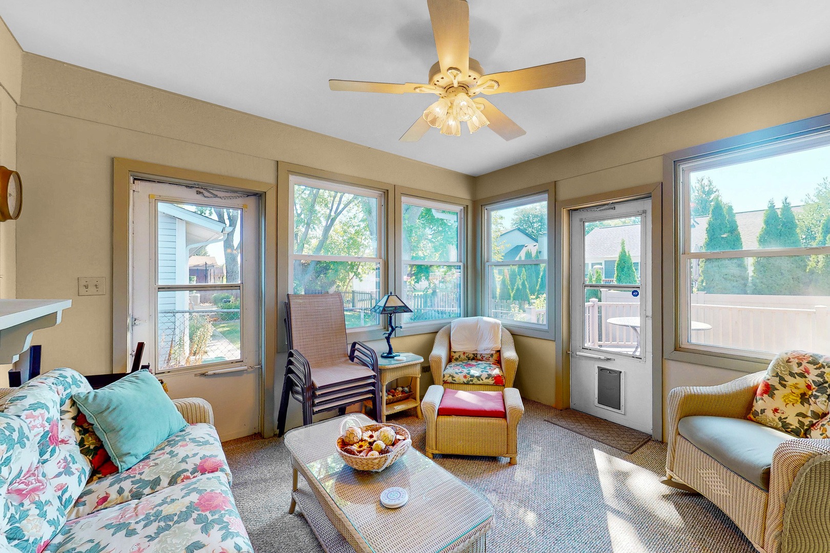 Elk Grove Village, Illinois, 60007, United States, 4 Bedrooms Bedrooms, ,2 BathroomsBathrooms,Residential,For Sale,1979960