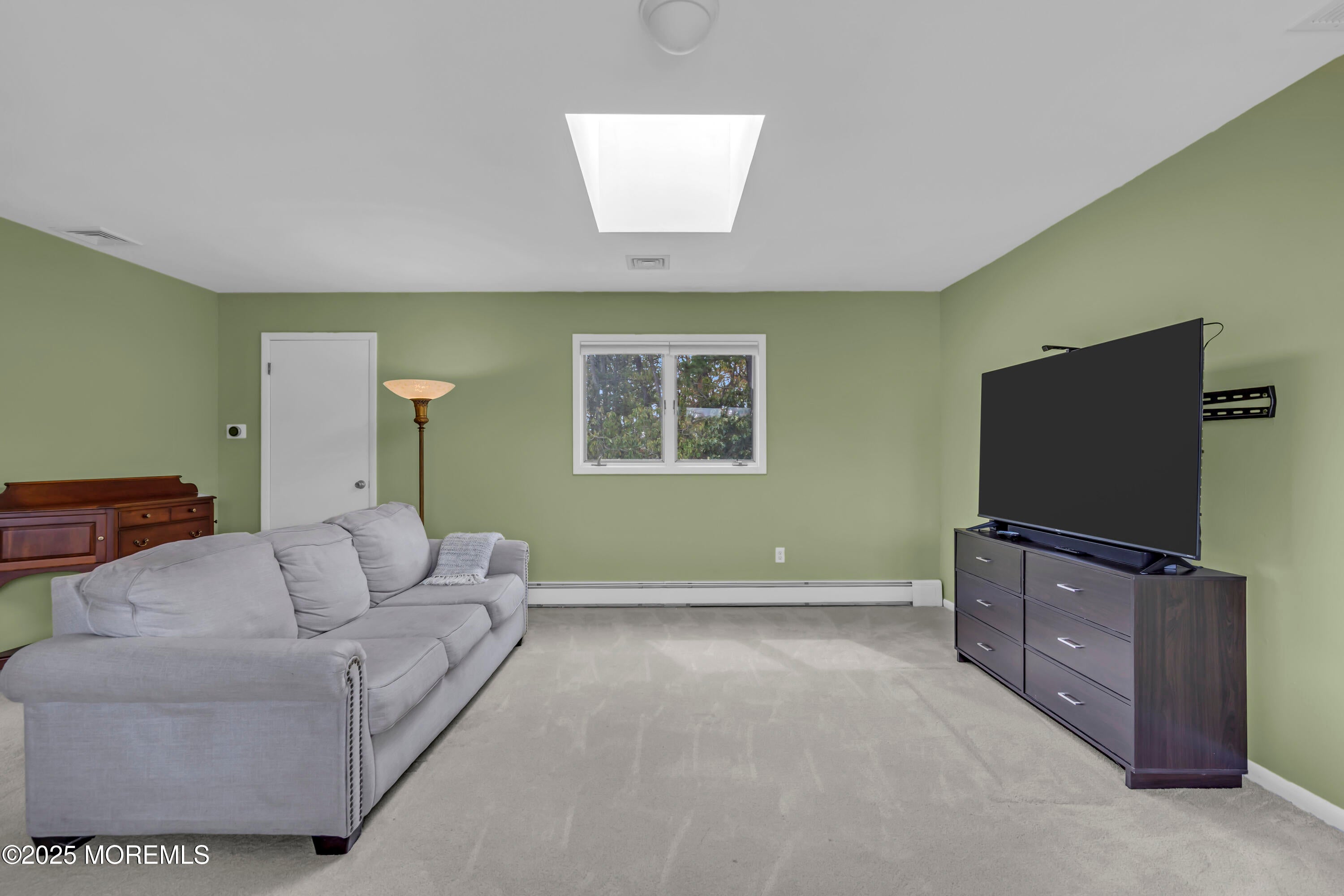 Toms River, New Jersey, 08753, United States, 4 Bedrooms Bedrooms, ,2 BathroomsBathrooms,Residential,For Sale,1992588