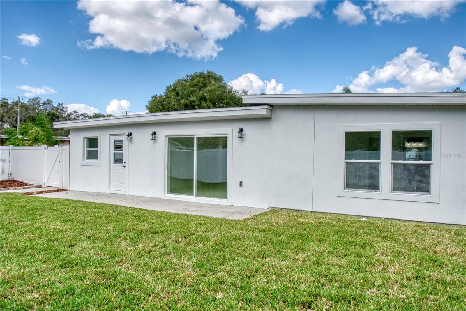 ORLANDO, Florida, 32806, United States, 4 Bedrooms Bedrooms, ,3 BathroomsBathrooms,Residential,For Sale,1879831