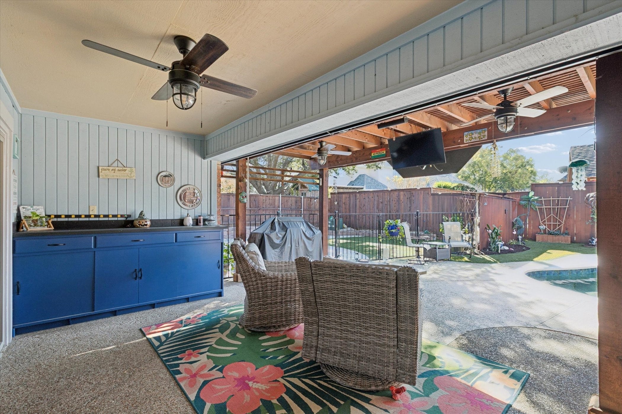 Hurst, Texas, 76054, United States, 3 Bedrooms Bedrooms, ,2 BathroomsBathrooms,Residential,For Sale,2005919