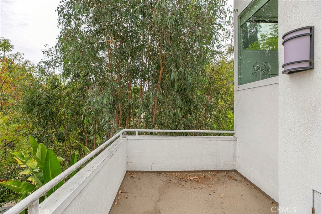 Woodland Hills, California, 91364, United States, 3 Bedrooms Bedrooms, ,3 BathroomsBathrooms,Residential,For Sale,1942330
