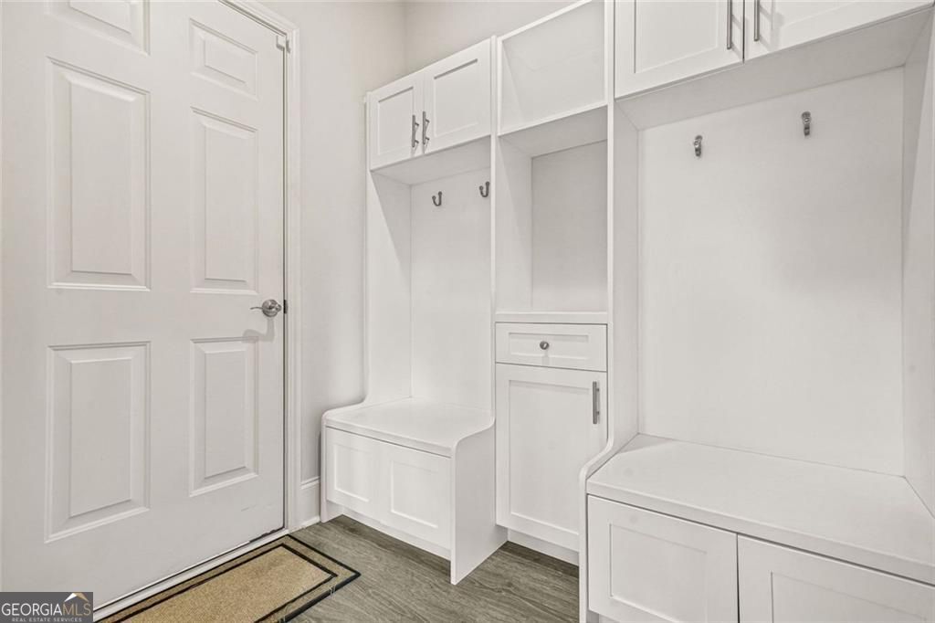 Lithia Springs, Georgia, 30122, United States, 5 Bedrooms Bedrooms, ,4 BathroomsBathrooms,Residential,For Sale,2006565