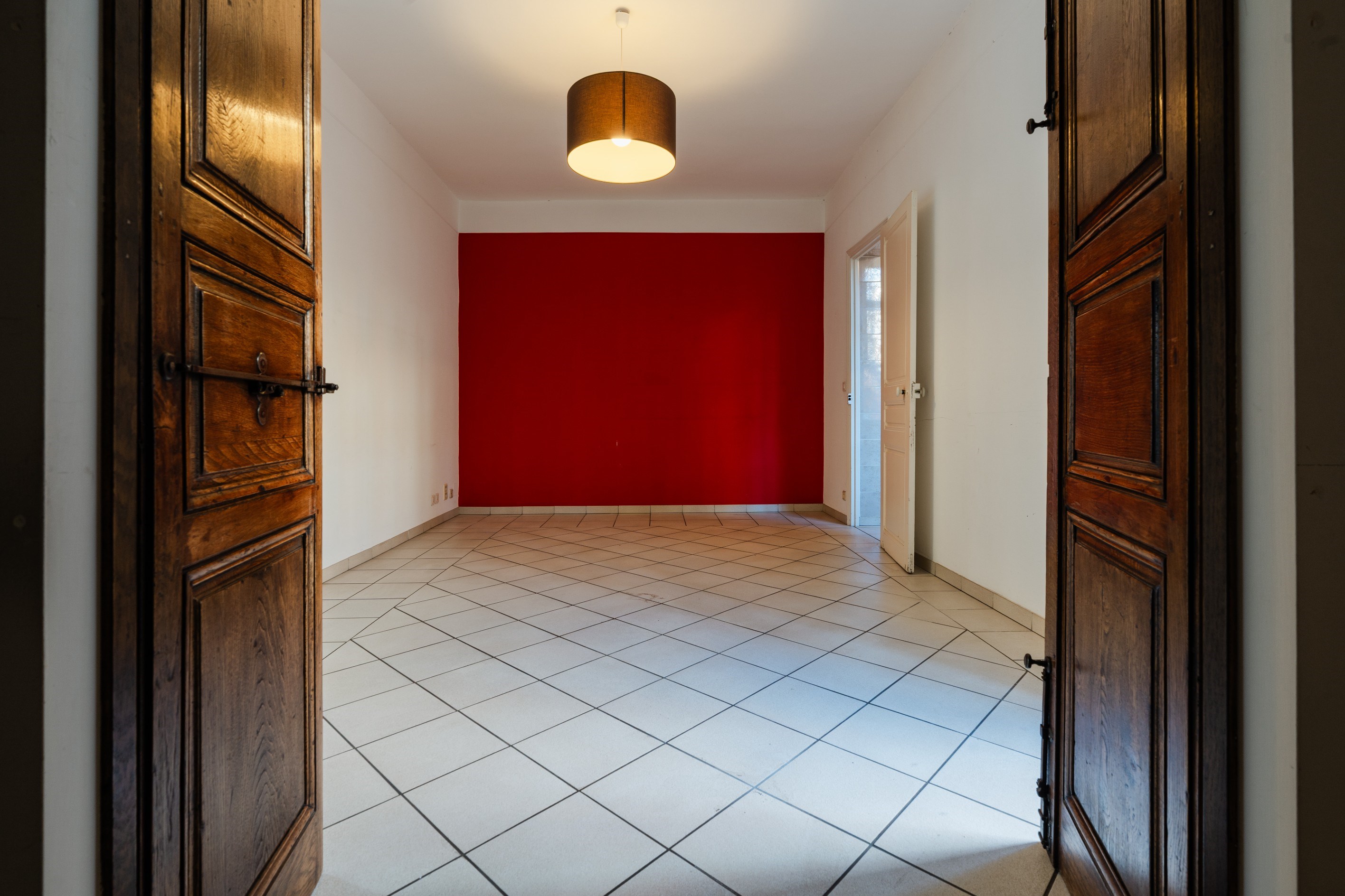 Character Townhouse with Parquet Floors, Terrace and Parking – Central Perpignan - 物件實景