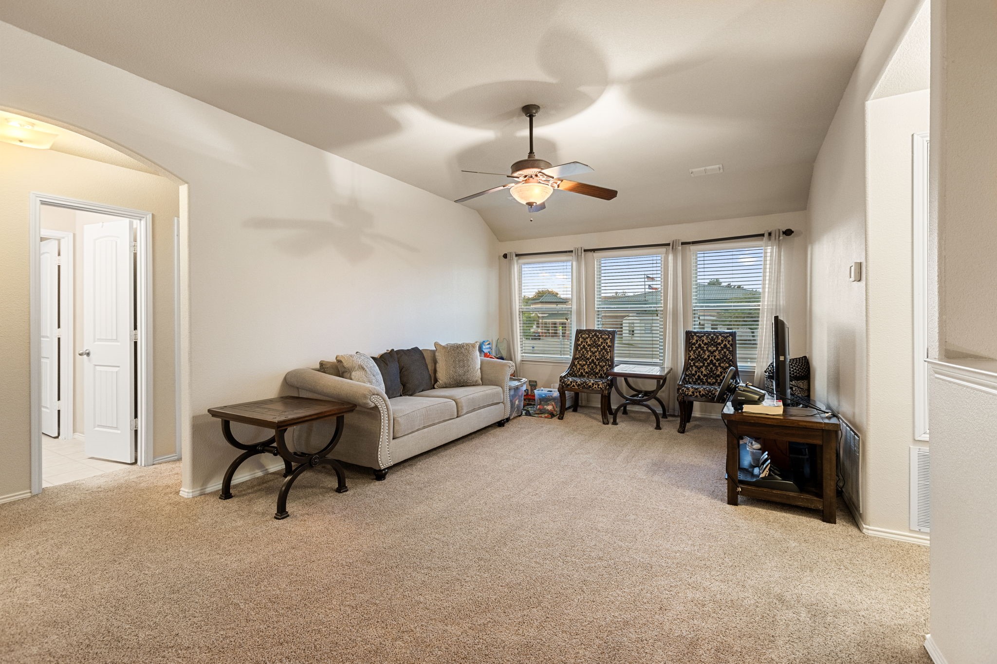 McKinney, Texas, 75071, United States, 5 Bedrooms Bedrooms, ,4 BathroomsBathrooms,Residential,For Sale,1970372