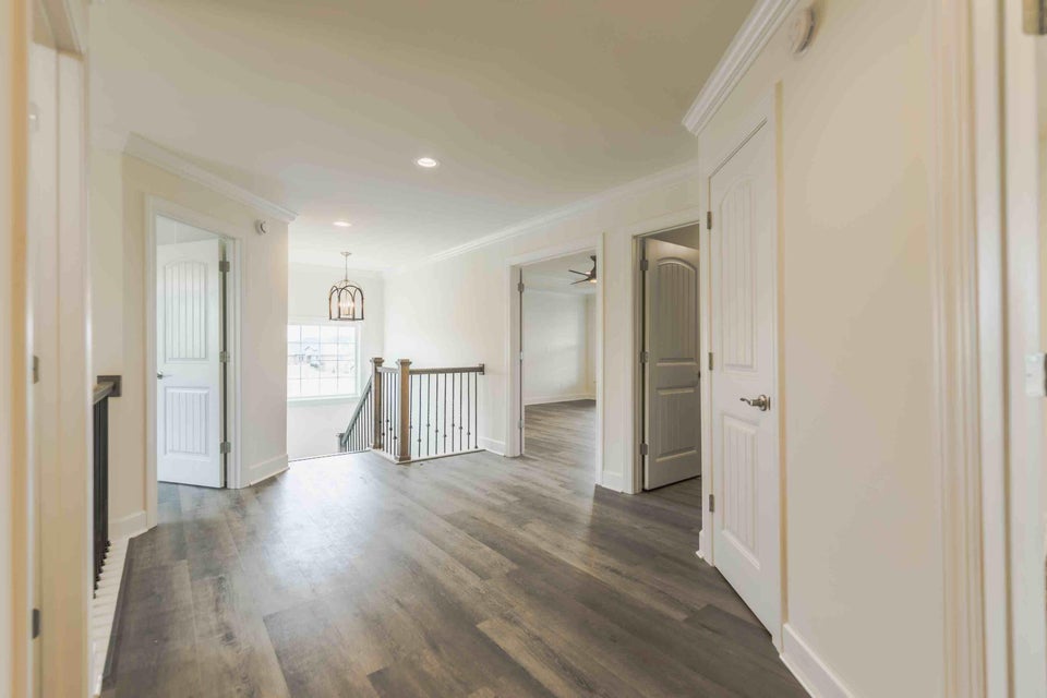 Richmond, Kentucky, 40475, United States, 5 Bedrooms Bedrooms, ,5 BathroomsBathrooms,Residential,For Sale,1881286