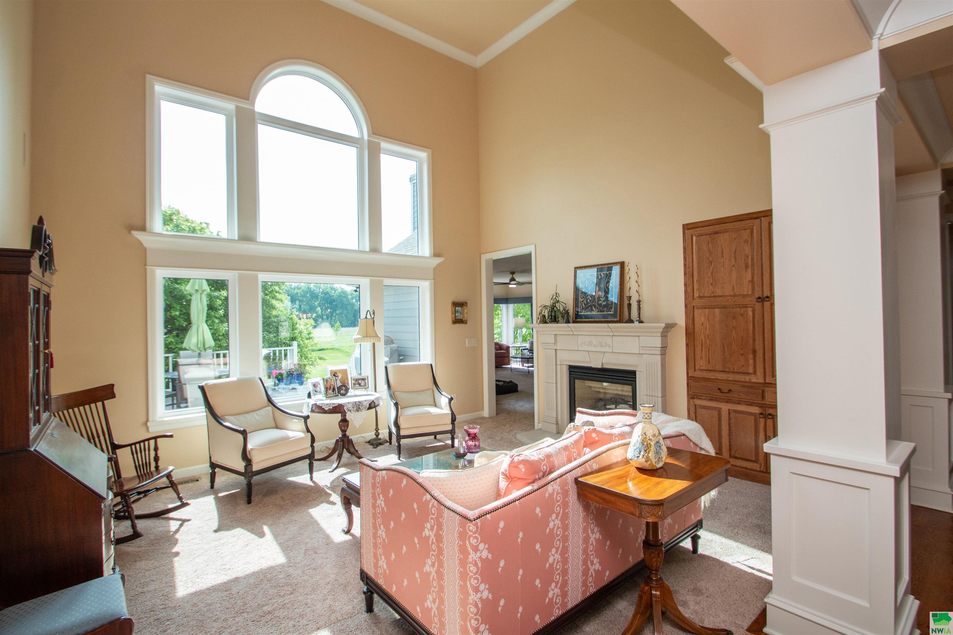 Jefferson, South Dakota, 57038, United States, 5 Bedrooms Bedrooms, ,5 BathroomsBathrooms,Residential,For Sale,1930166