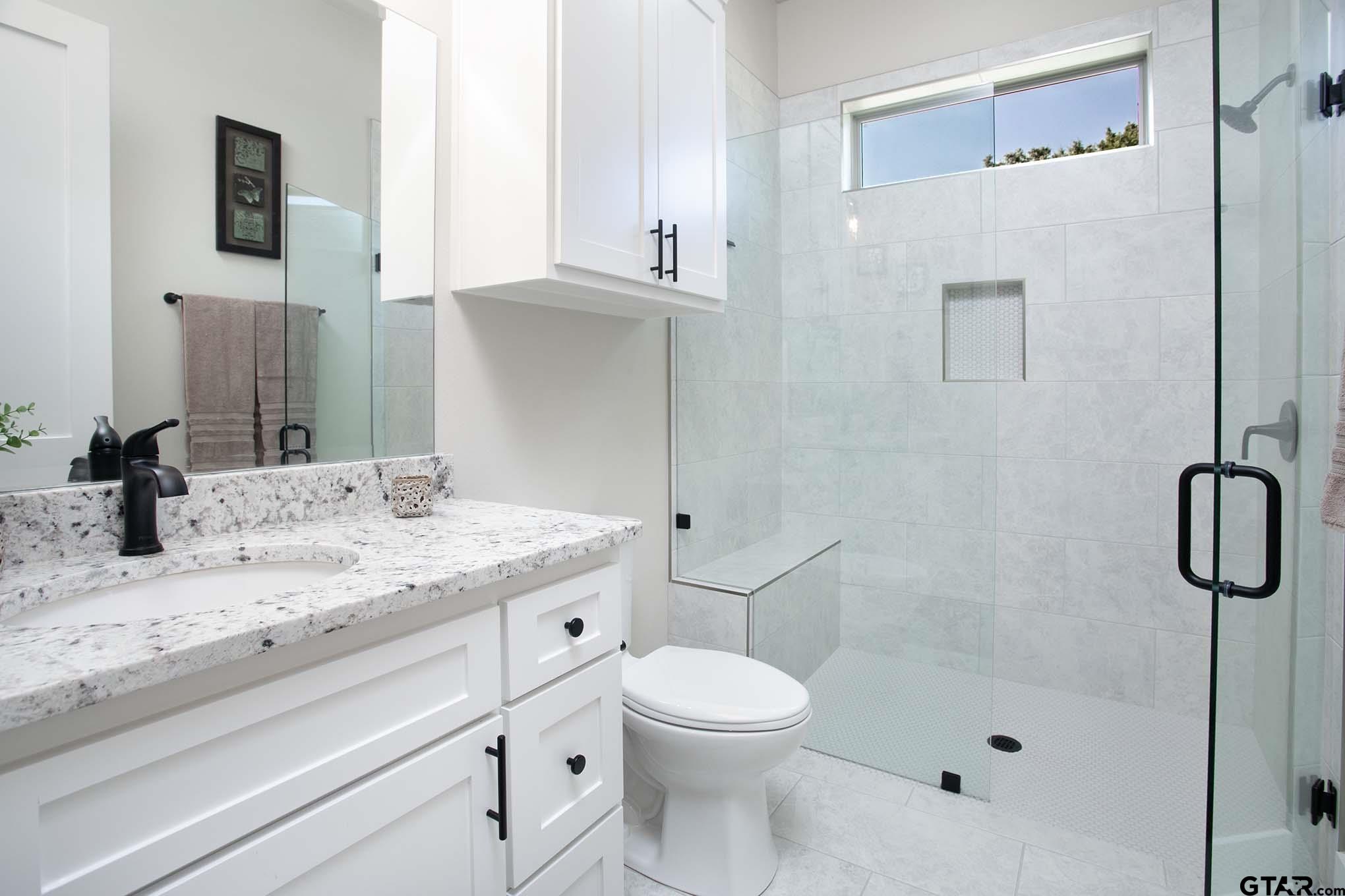 Tyler, Texas, 75703, United States, 4 Bedrooms Bedrooms, ,3 BathroomsBathrooms,Residential,For Sale,1784072