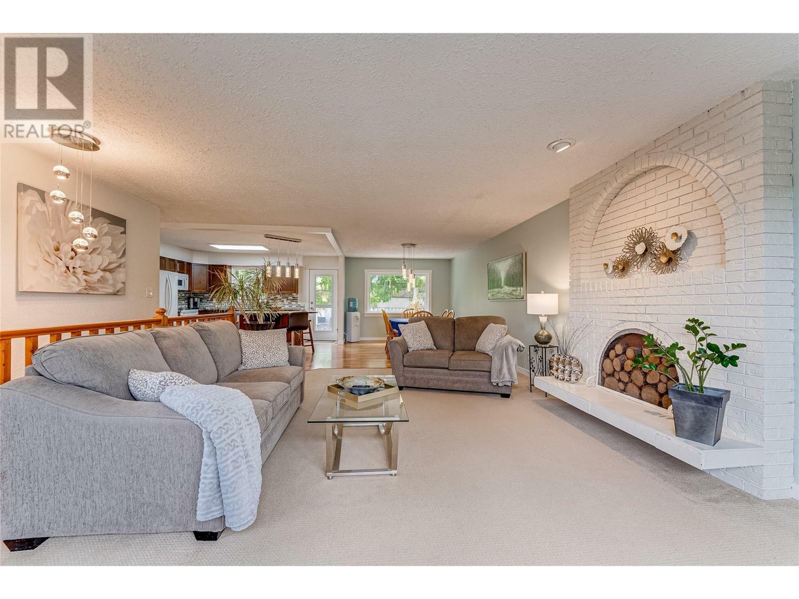 VERNON, British Columbia, V1T 7S4, CA, 4 Bedrooms Bedrooms, ,2 BathroomsBathrooms,Residential,For Sale,1837280