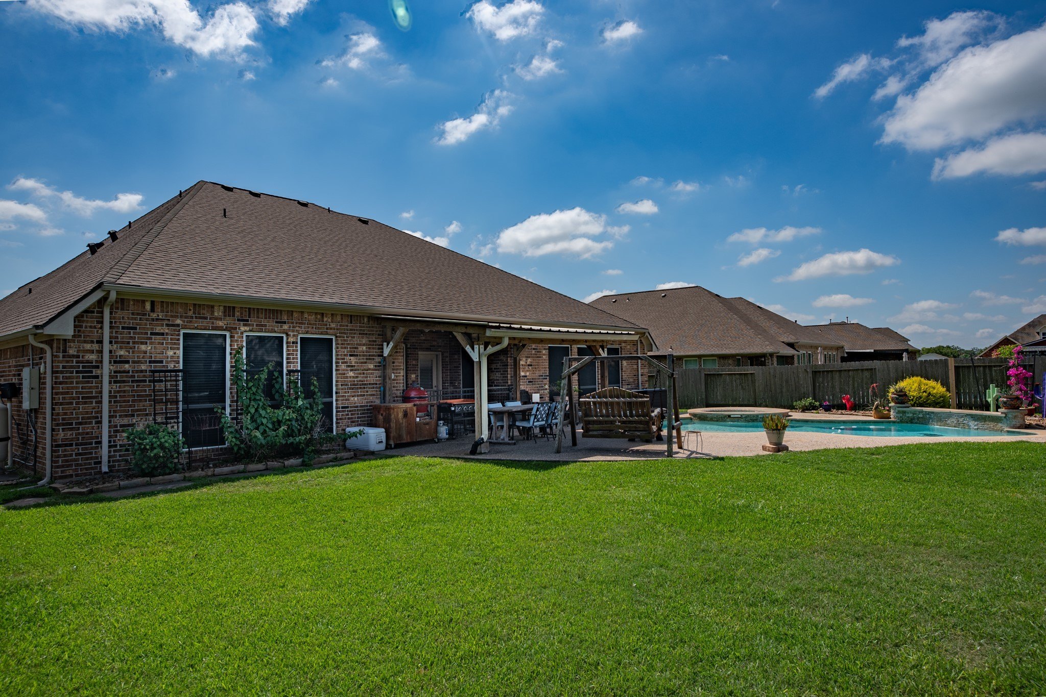 Angleton, Texas, 77515, United States, 4 Bedrooms Bedrooms, ,2 BathroomsBathrooms,Residential,For Sale,2049018