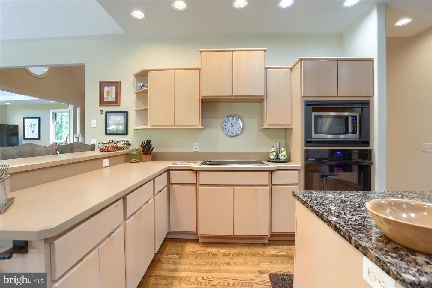 Lemoyne, Pennsylvania, 17043, United States, 5 Bedrooms Bedrooms, ,5 BathroomsBathrooms,Residential,For Sale,1942192