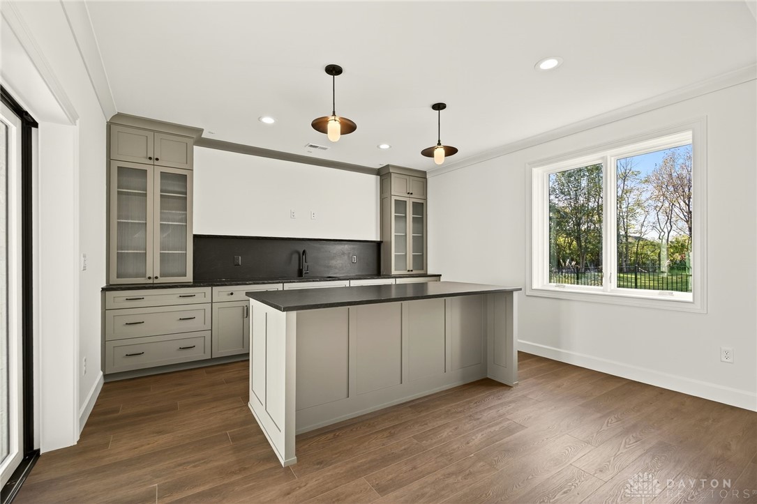 Washington Twp, Ohio, 45458, United States, 5 Bedrooms Bedrooms, ,5 BathroomsBathrooms,Residential,For Sale,1988352