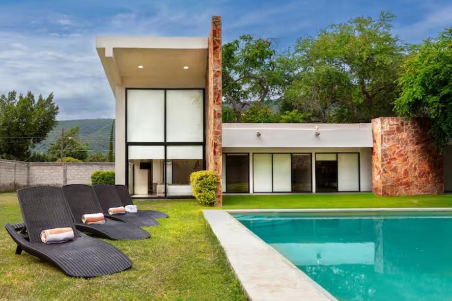 Tlaltizapán de Zapata, Morelos, 62773, Mexico, 4 Bedrooms Bedrooms, ,5 BathroomsBathrooms,Residential,For Sale,1732035