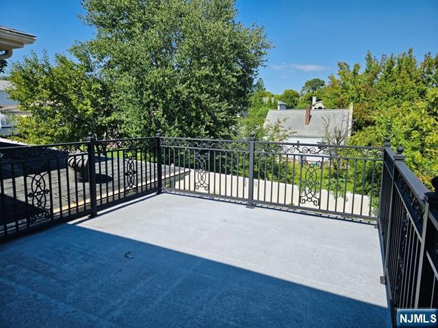 Paramus, New Jersey, 07652, United States, 7 Bedrooms Bedrooms, ,7 BathroomsBathrooms,Residential,For Sale,1905752