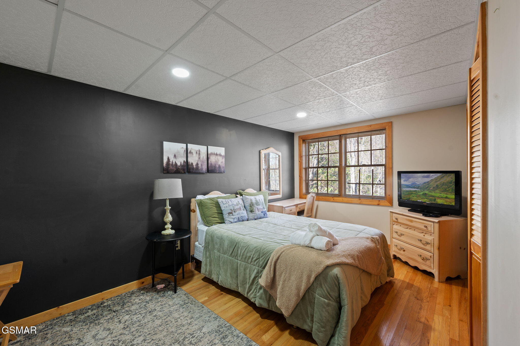 Gatlinburg, Tennessee, 37738, United States, 3 Bedrooms Bedrooms, ,3 BathroomsBathrooms,Residential,For Sale,1977733