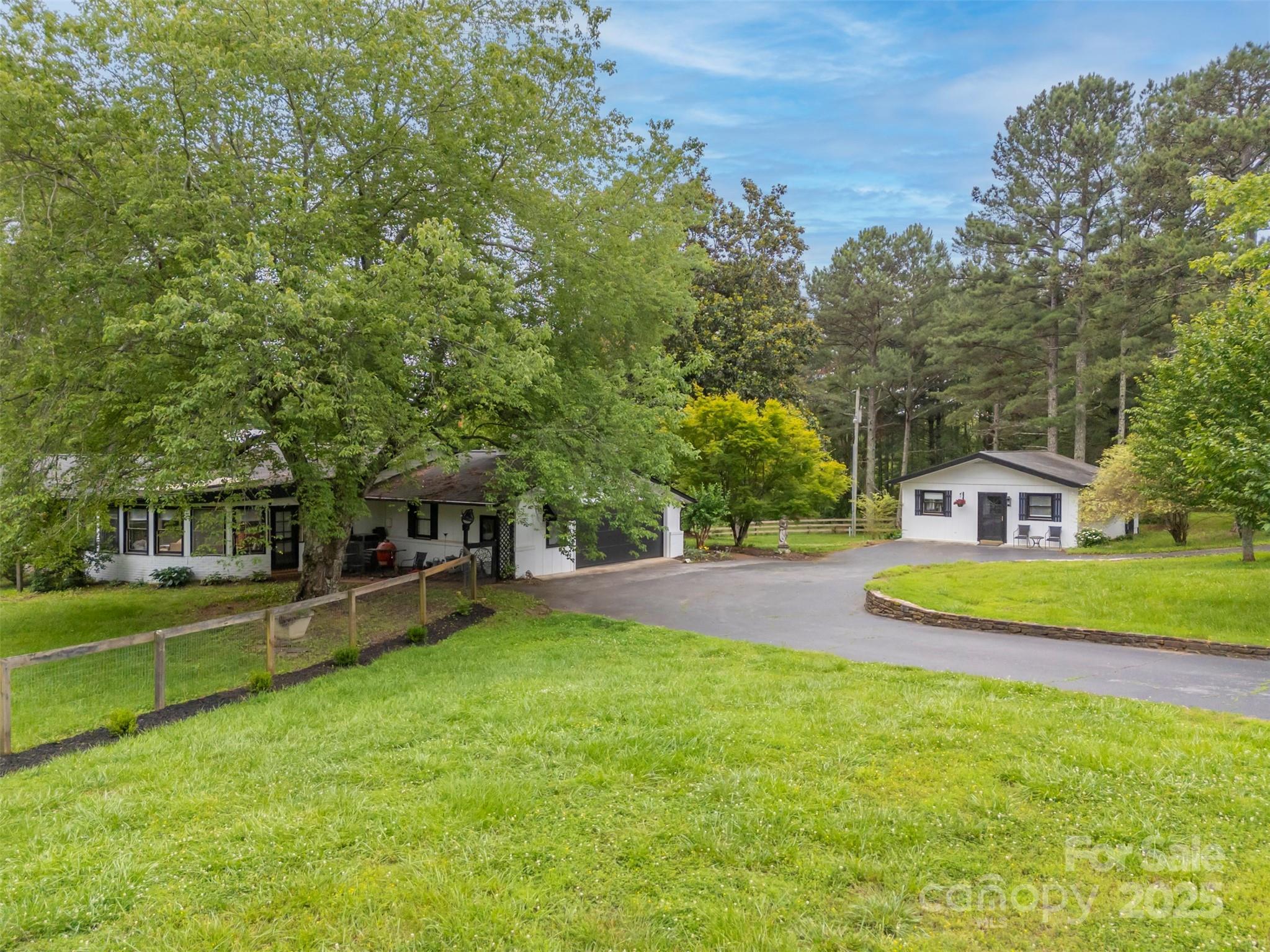 Columbus, North Carolina, 28722, United States, 4 Bedrooms Bedrooms, ,5 BathroomsBathrooms,Residential,For Sale,1828347