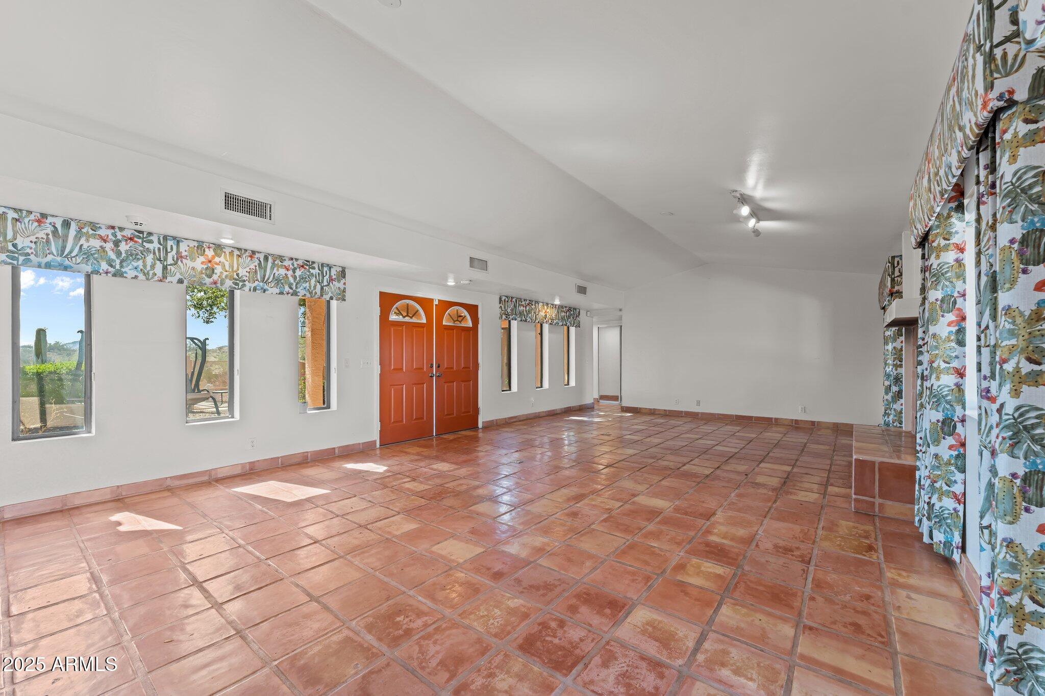 Wickenburg, Arizona, 85390, United States, 3 Bedrooms Bedrooms, ,3 BathroomsBathrooms,Residential,For Sale,1915938