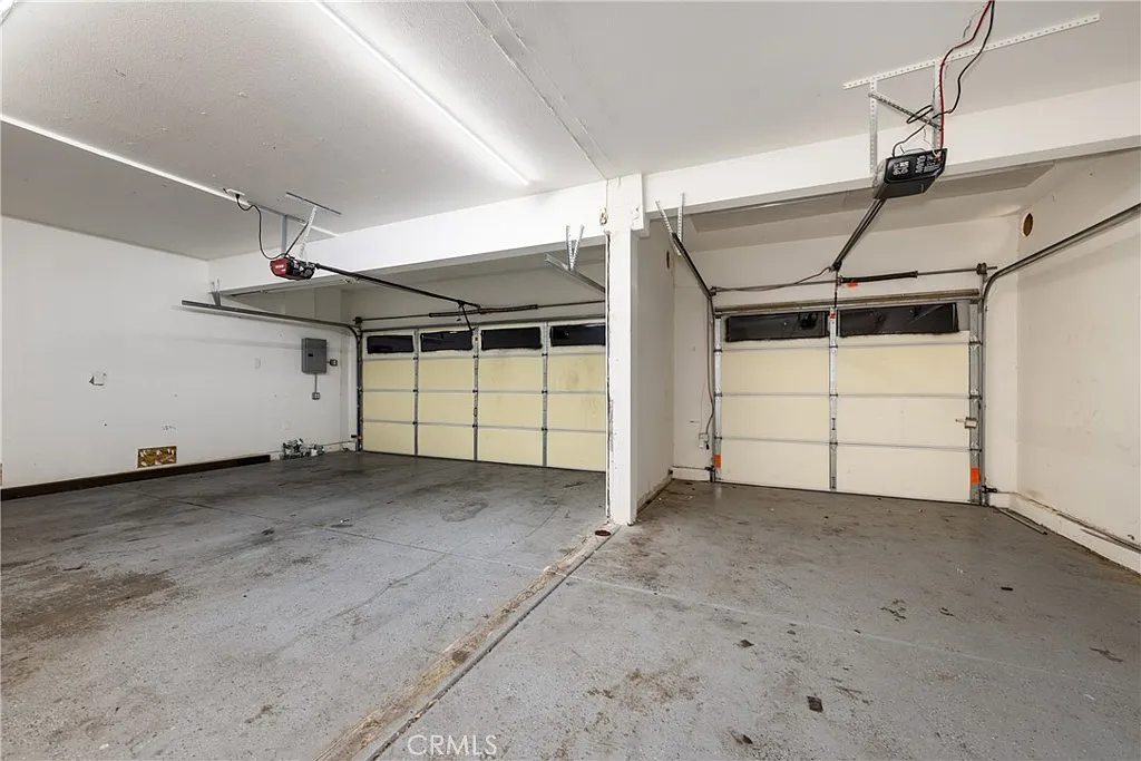 Victorville, California, 92395, United States, 5 Bedrooms Bedrooms, ,3 BathroomsBathrooms,Residential,For Sale,1976138