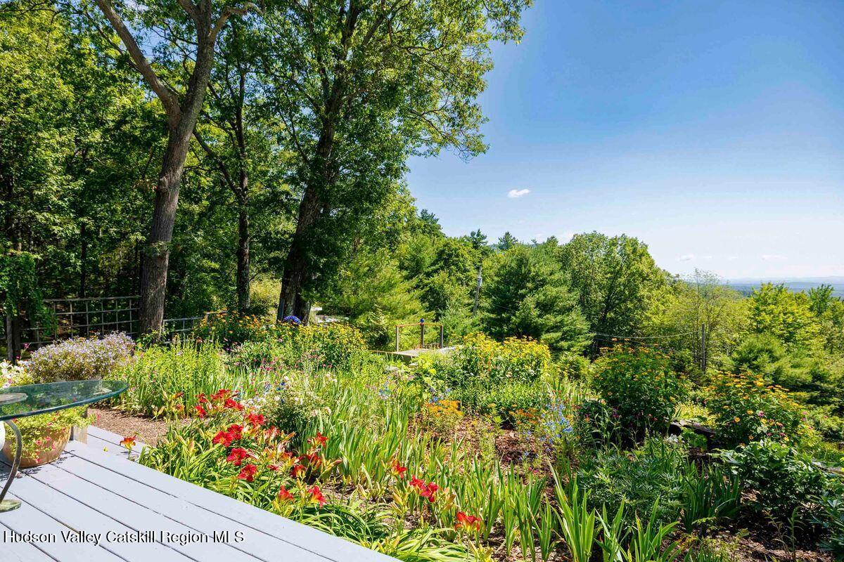 Bearsville, New York, 12409, United States, 3 Bedrooms Bedrooms, ,3 BathroomsBathrooms,Residential,For Sale,1901832