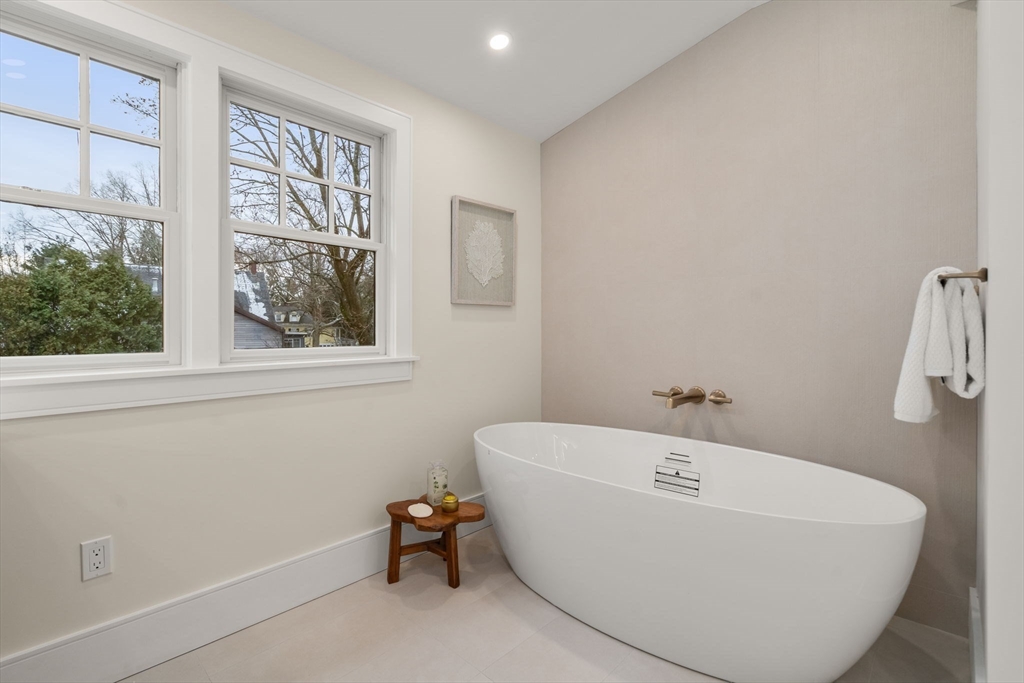 Newton, Massachusetts, 02465, United States, 6 Bedrooms Bedrooms, ,7 BathroomsBathrooms,Residential,For Sale,1995687