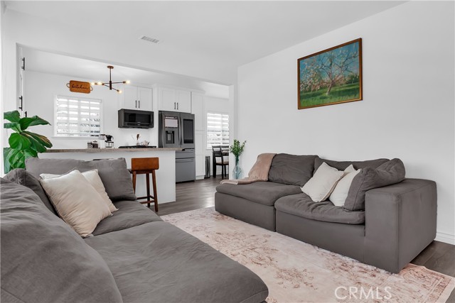 Downey, California, 90242, United States, 3 Bedrooms Bedrooms, ,2 BathroomsBathrooms,Residential,For Sale,2012006