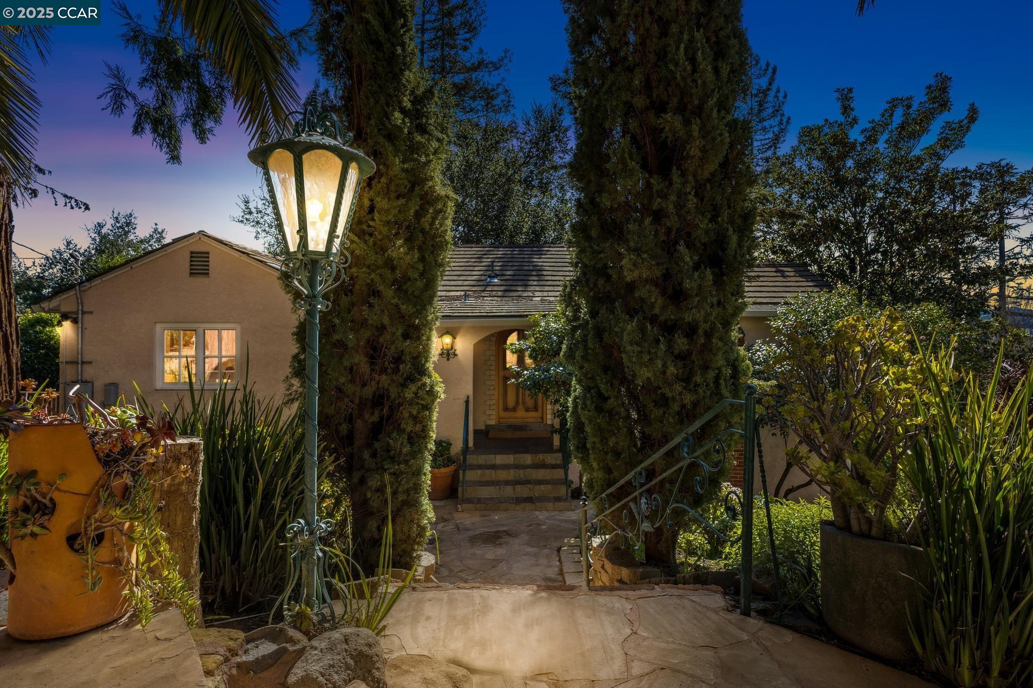 Orinda, California, 94563, United States, 4 Bedrooms Bedrooms, ,3 BathroomsBathrooms,Residential,For Sale,1804966