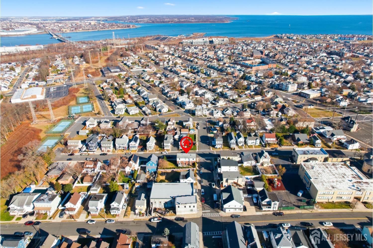 South Amboy, New Jersey, 08879, United States, 3 Bedrooms Bedrooms, ,2 BathroomsBathrooms,Residential,For Sale,2005164