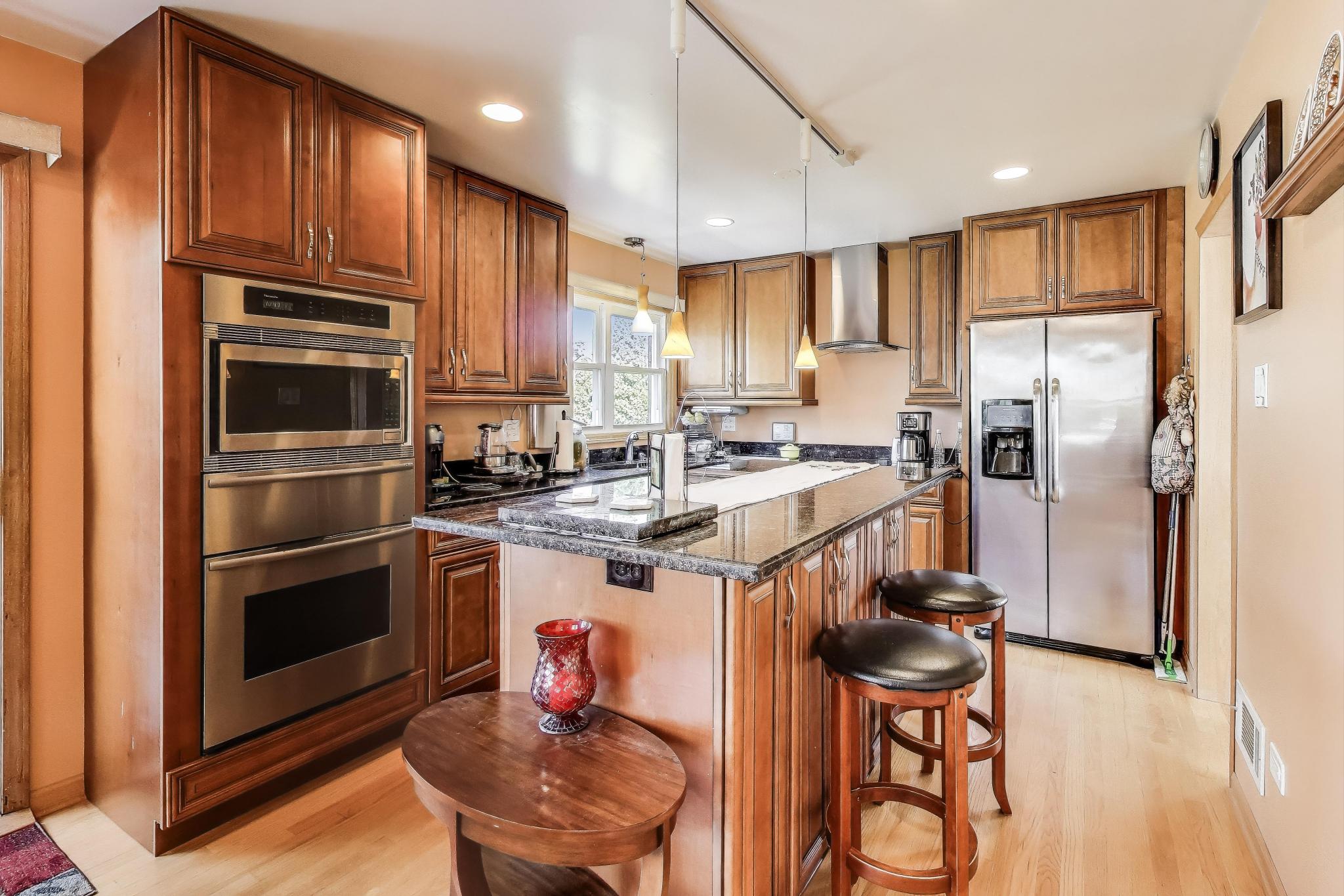 Harwood Heights, Illinois, 60706, United States, 2 Bedrooms Bedrooms, ,Residential,For Sale,1928738