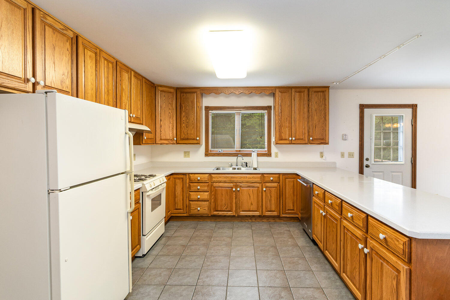 Lowell, Indiana, 46356, United States, 4 Bedrooms Bedrooms, ,3 BathroomsBathrooms,Residential,For Sale,1855131