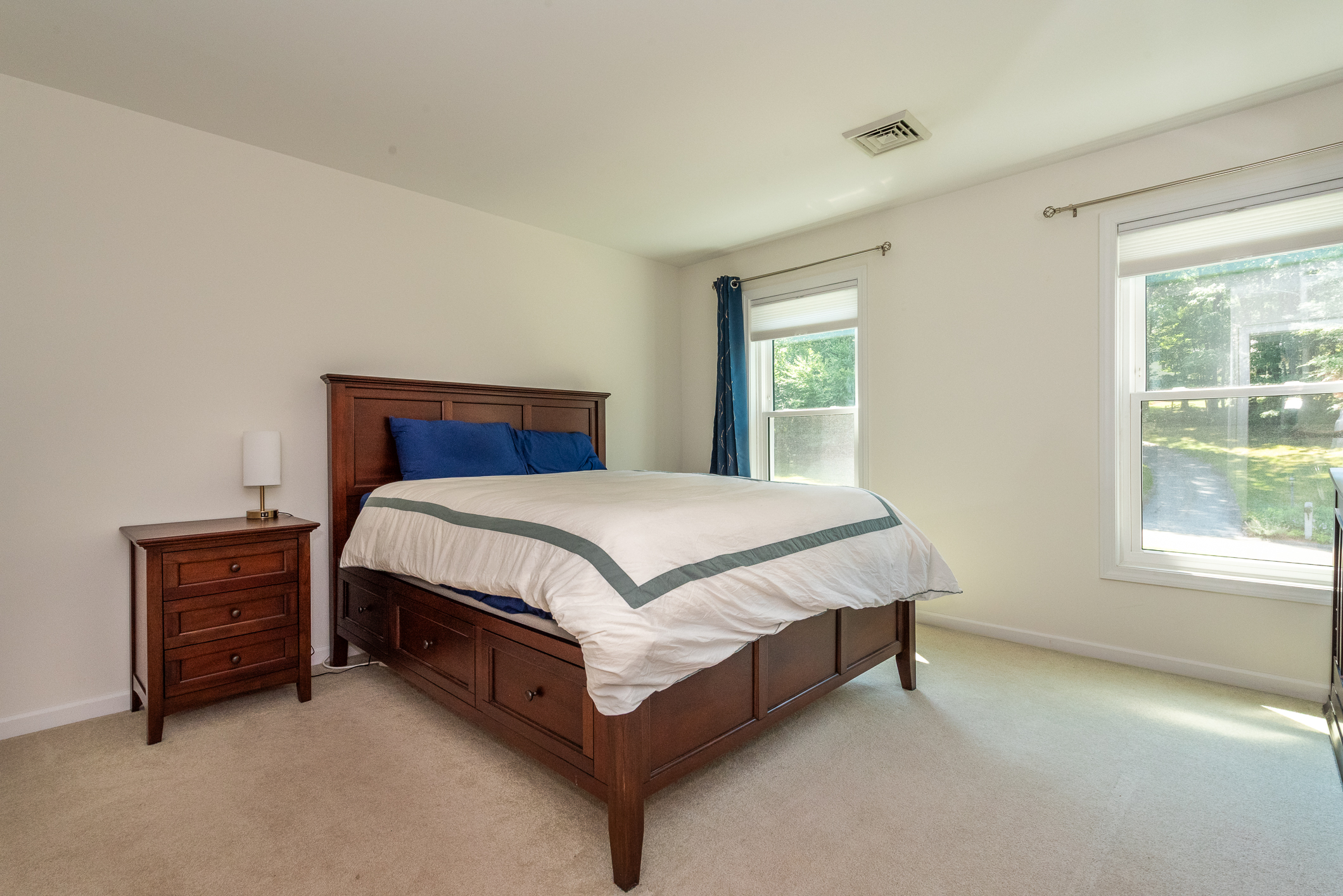  Classic Colonial Nestled on 3 Private Acres in Autumn Ridge - 物件實景