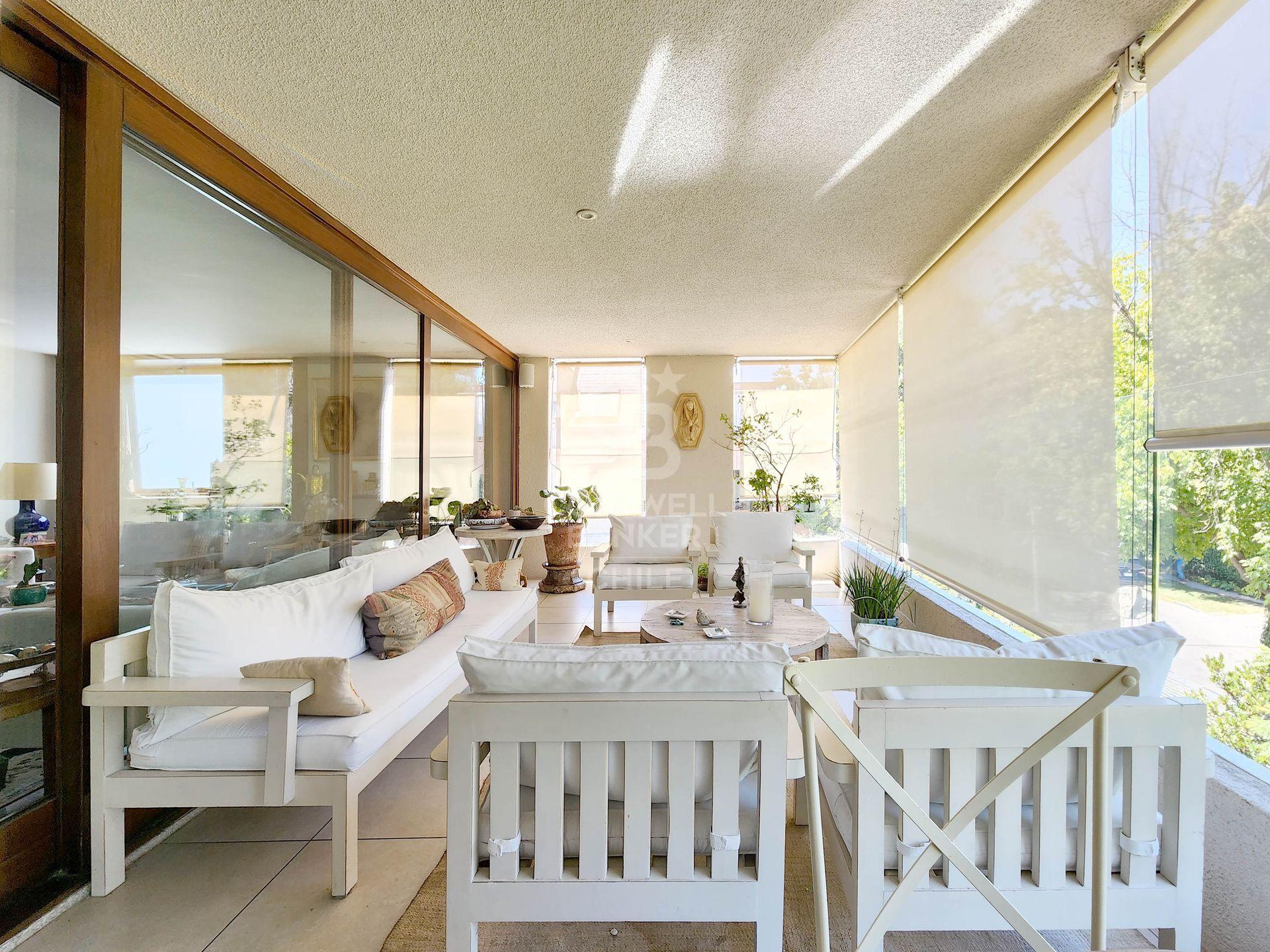 Vitacura, Chile, 3 Bedrooms Bedrooms, ,4 BathroomsBathrooms,Residential,For Sale,1867127
