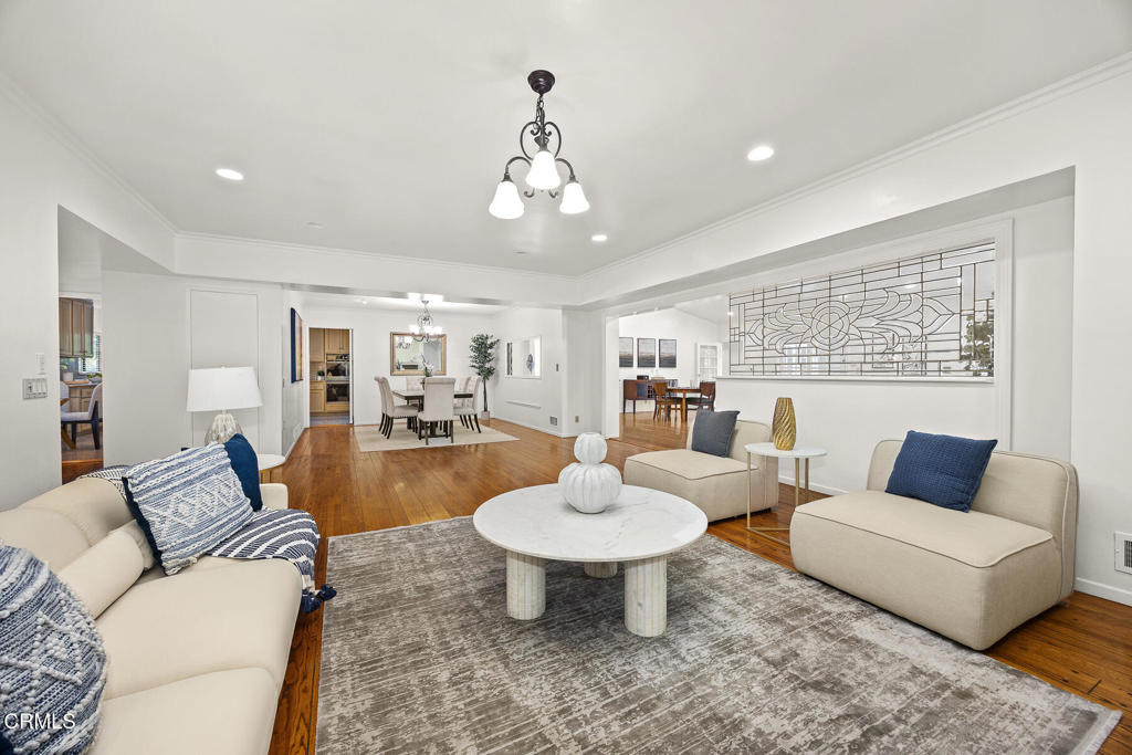 San Marino, California, 91108, United States, 5 Bedrooms Bedrooms, ,3 BathroomsBathrooms,Residential,For Sale,2002959