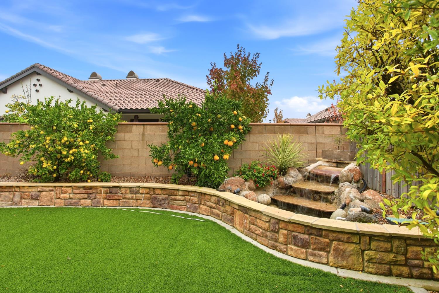 Elk Grove, California, 95757, United States, 4 Bedrooms Bedrooms, ,4 BathroomsBathrooms,Residential,For Sale,1999754