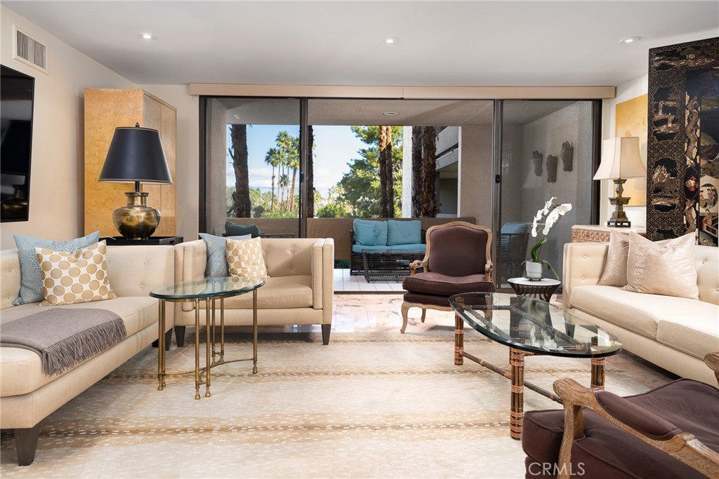 Palm Springs, California, 92264, United States, 2 Bedrooms Bedrooms, ,2 BathroomsBathrooms,Residential,For Sale,1805704