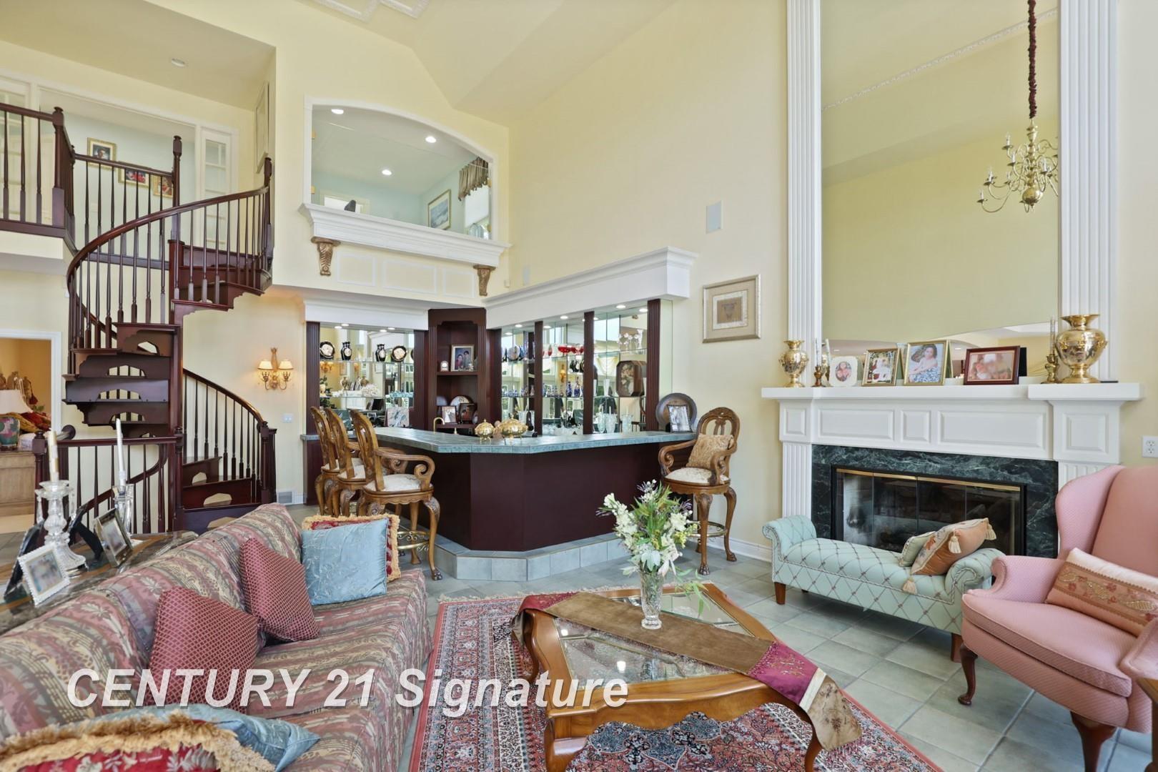 Saginaw, Michigan, 48609, United States, 4 Bedrooms Bedrooms, ,7 BathroomsBathrooms,Residential,For Sale,1980528