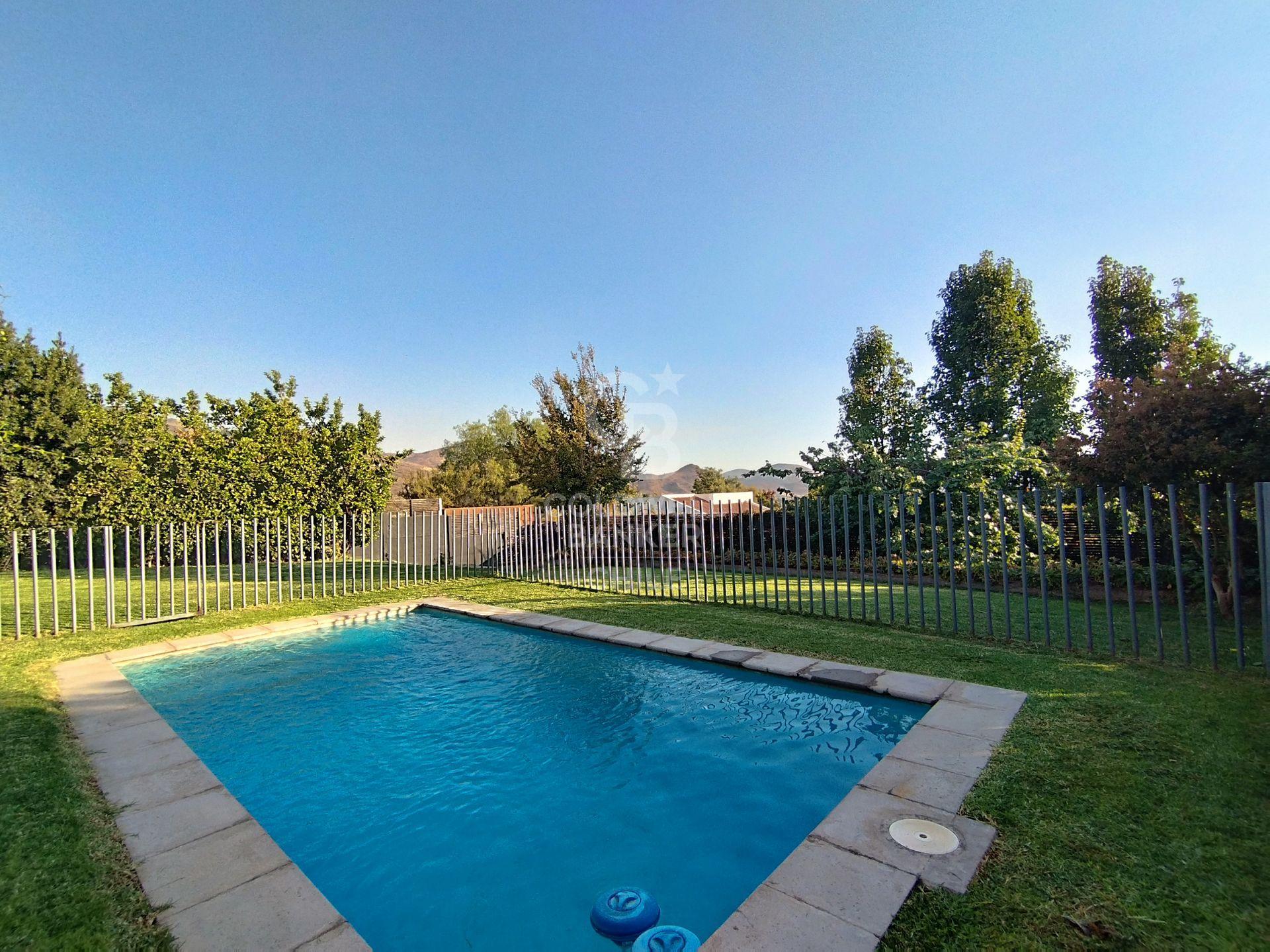 Colina, Chile, 7 Bedrooms Bedrooms, ,5 BathroomsBathrooms,Residential,For Sale,2002956