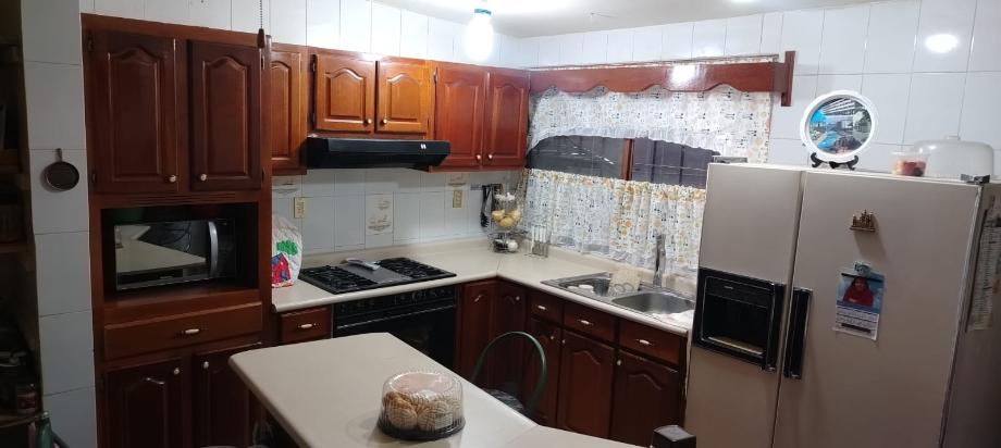 Torreón, Coahuila de Zaragoza, 27258, Mexico, 4 Bedrooms Bedrooms, ,3 BathroomsBathrooms,Residential,For Sale,1994357