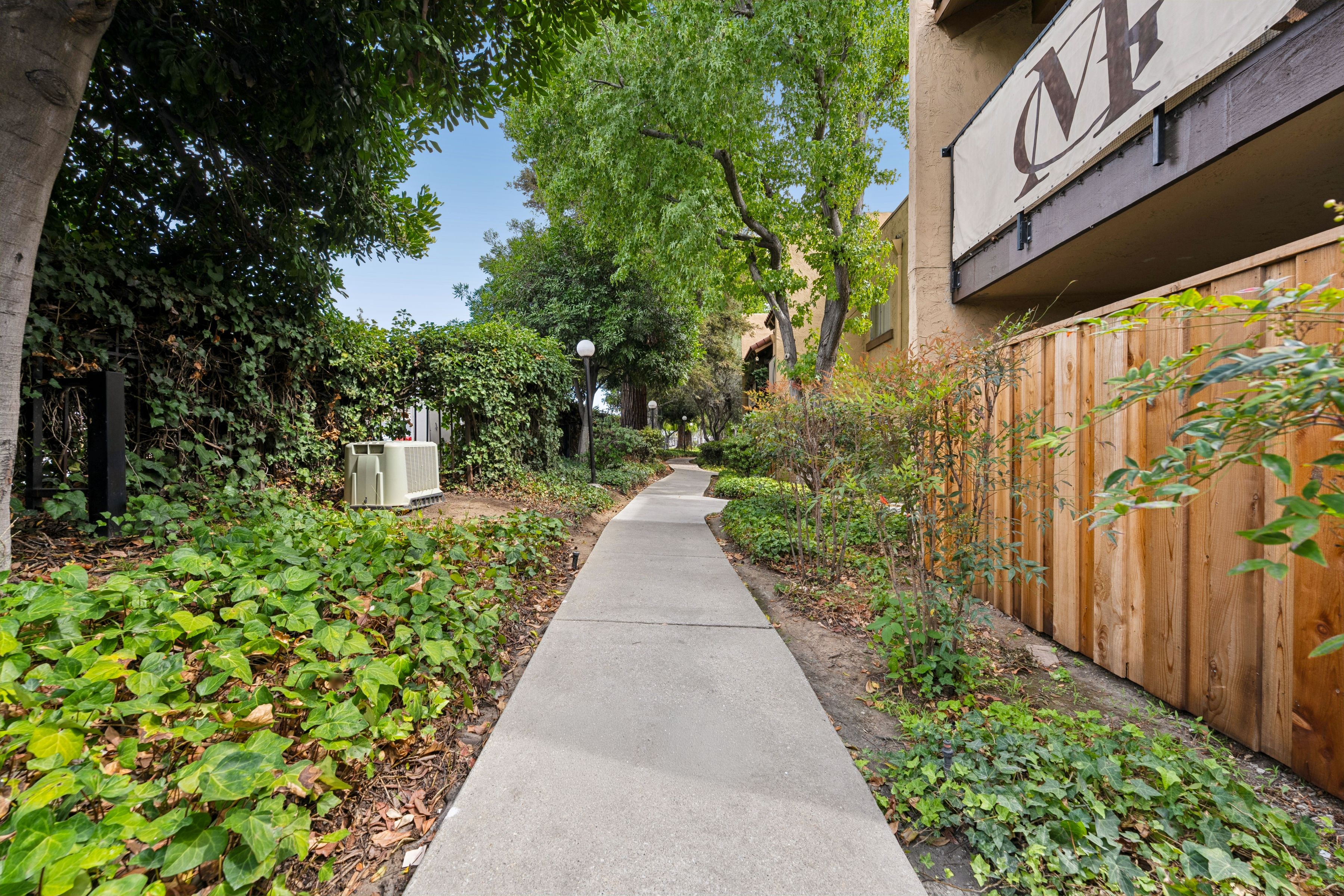  247 North Capitol Avenue - 物件實景
