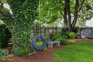 Yakima, Washington, 98903, United States, 3 Bedrooms Bedrooms, ,3 BathroomsBathrooms,Residential,For Sale,1846825