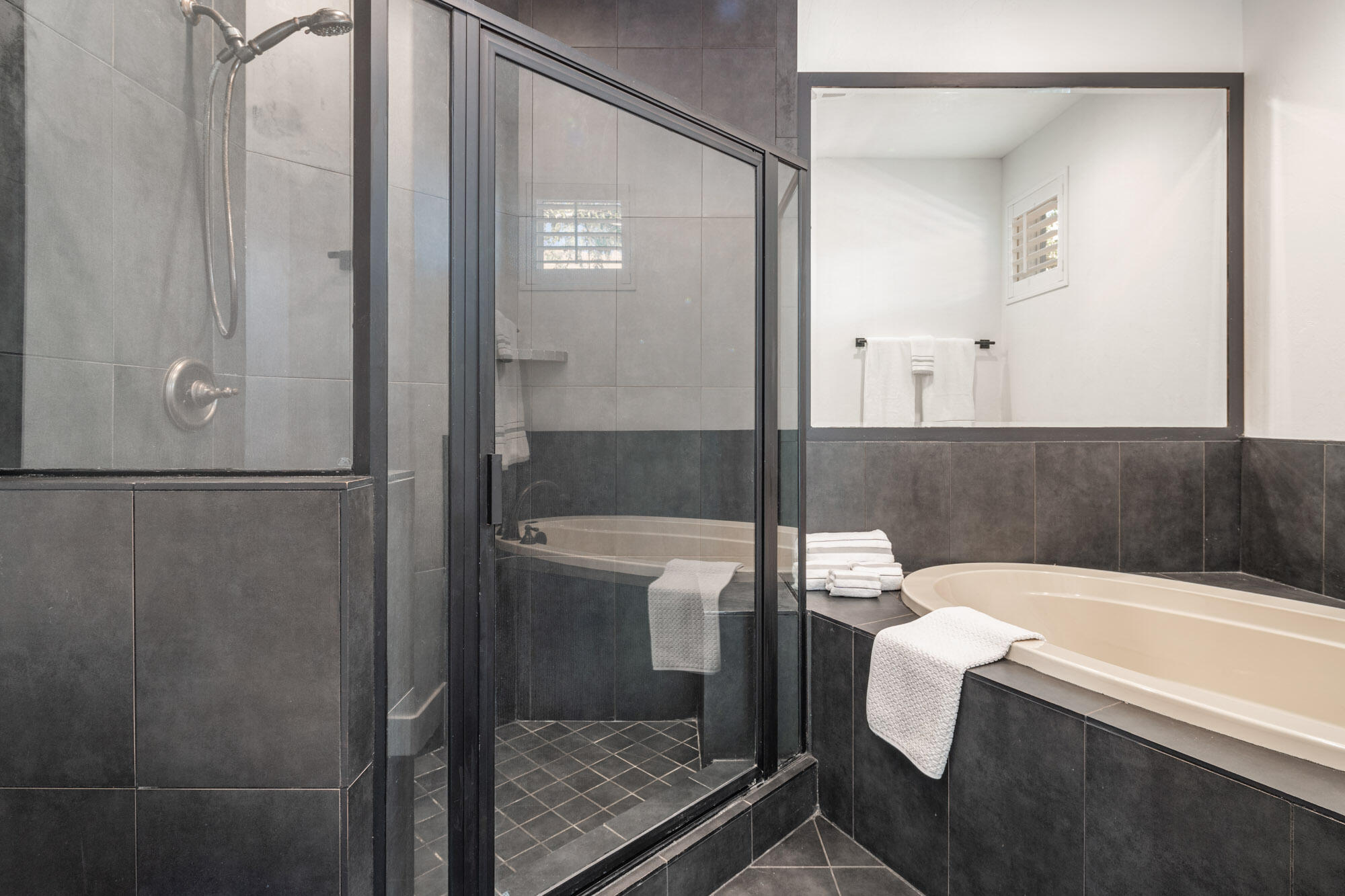 St George, Utah, 84770, United States, 2 Bedrooms Bedrooms, ,Residential,For Sale,1991910