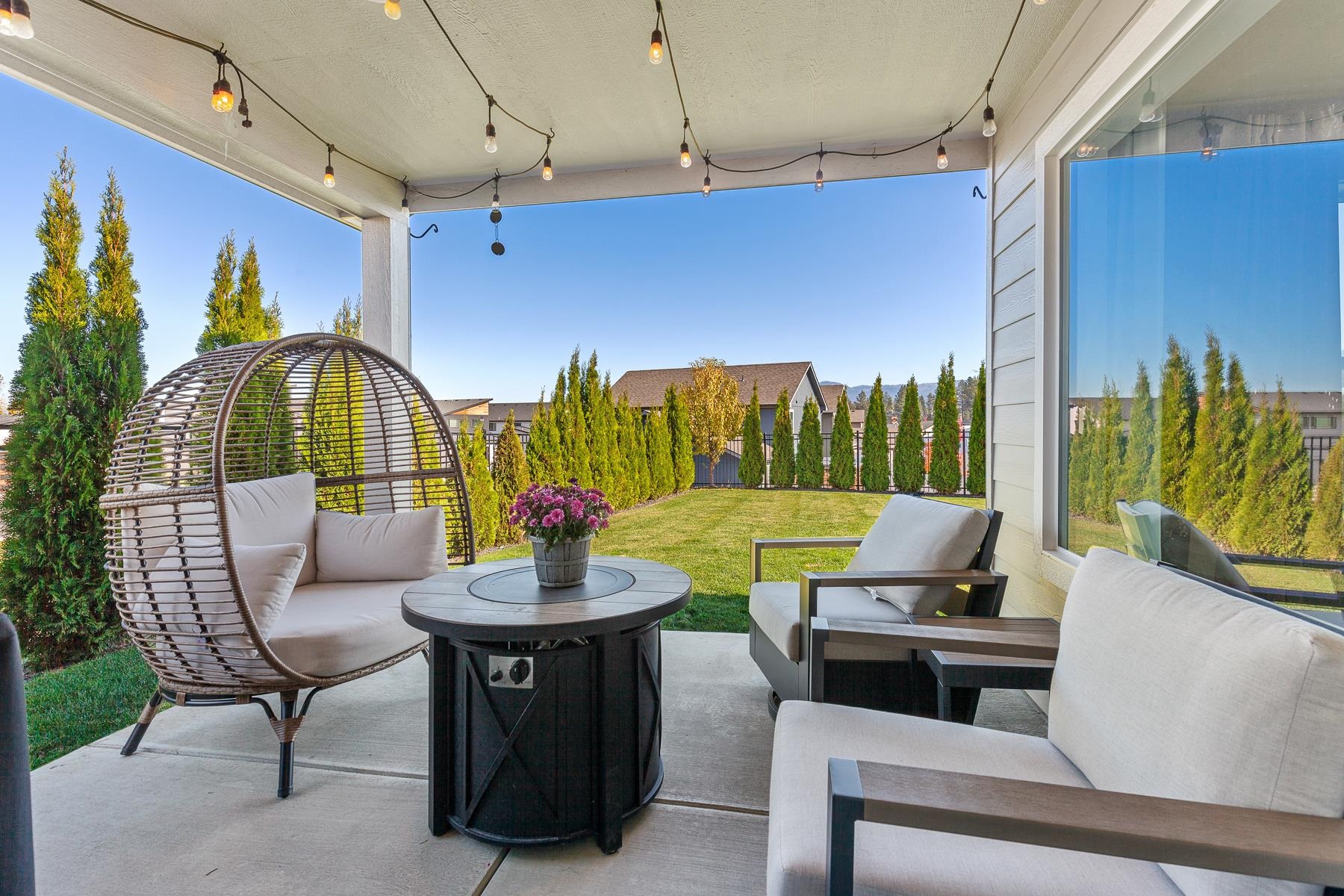 Greenacres, Washington, 99016, United States, 3 Bedrooms Bedrooms, ,2 BathroomsBathrooms,Residential,For Sale,1988561