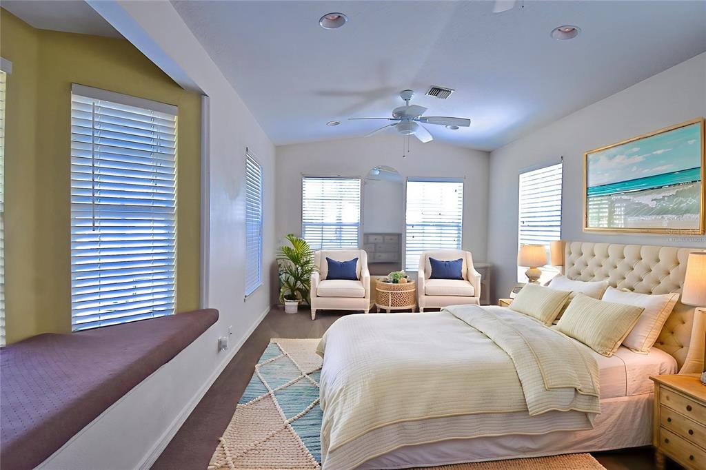 Venice, Florida, 34285, United States, 5 Bedrooms Bedrooms, ,4 BathroomsBathrooms,Residential,For Sale,1907597