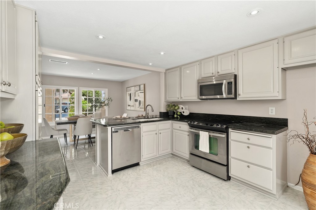 Huntington Beach, California, 92646, United States, 4 Bedrooms Bedrooms, ,3 BathroomsBathrooms,Residential,For Sale,1906442