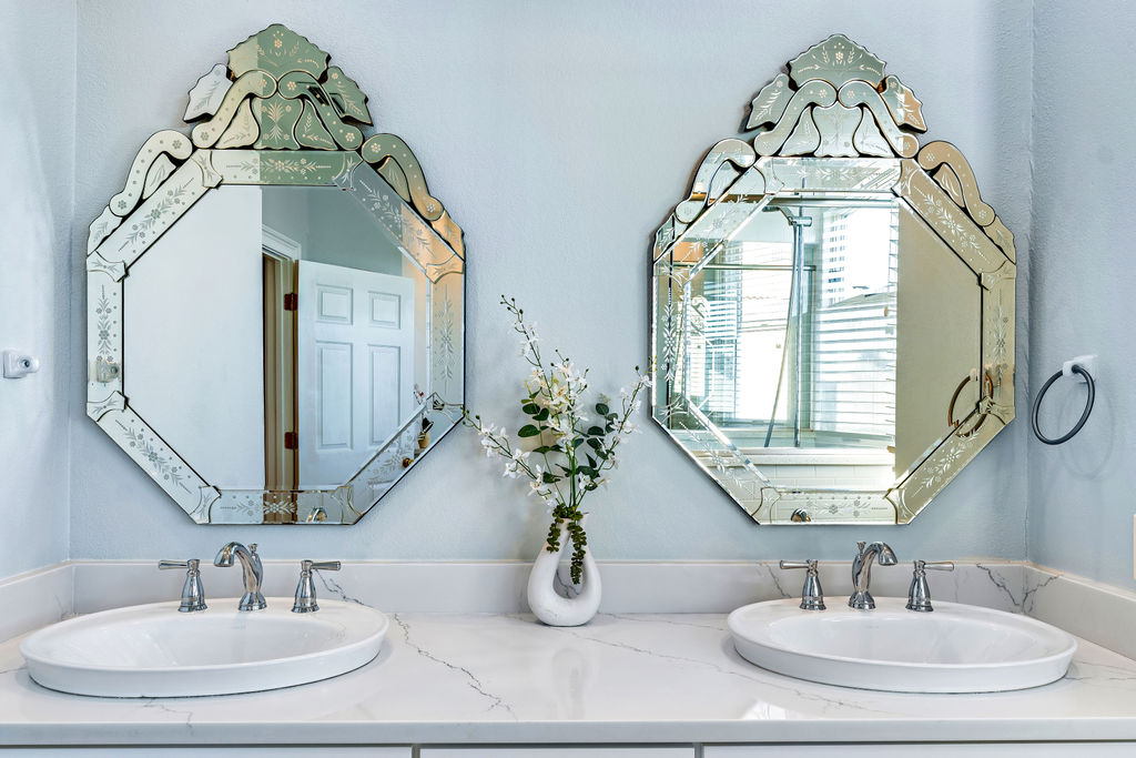 St George Island, Florida, 32328, United States, 5 Bedrooms Bedrooms, ,5 BathroomsBathrooms,Residential,For Sale,1978441